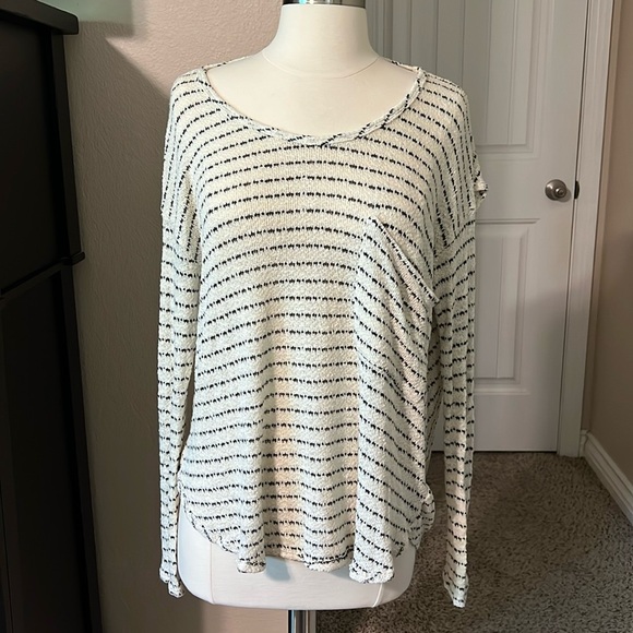 FREE PEOPLE Sweater - Size XS - Picture 1 of 5
